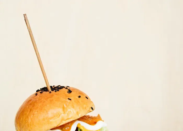 Velea Serviced & 4*